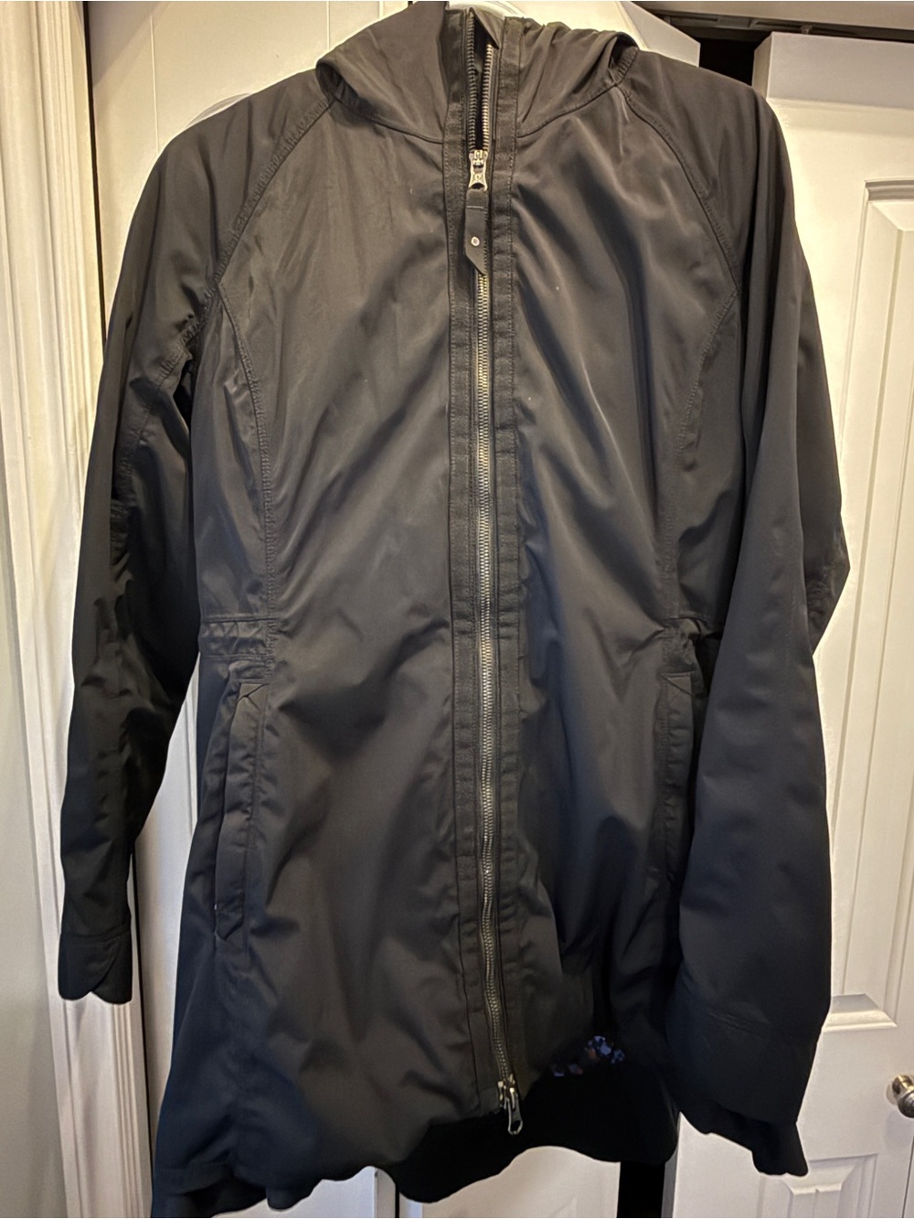 Lululemon Four The Helluvit
Jacket - women’s - size 8